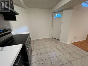 13 Grosbeak Crescent in Toronto, ON - Building Photo - Building Photo