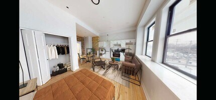 1030 S Holmes St in Lansing, MI - Building Photo - Building Photo