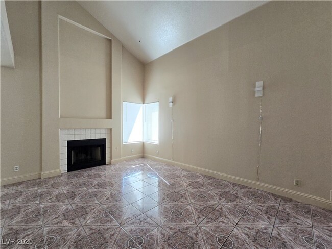 4541 Fireside Ln in Las Vegas, NV - Building Photo - Building Photo