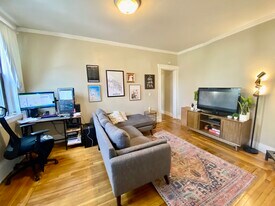 5 Braemore Rd, Unit 2 in Boston, MA - Building Photo