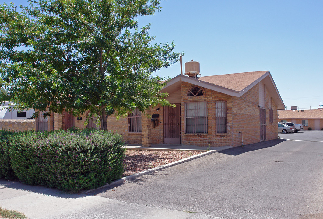 7142 Dale Rd in El Paso, TX - Building Photo