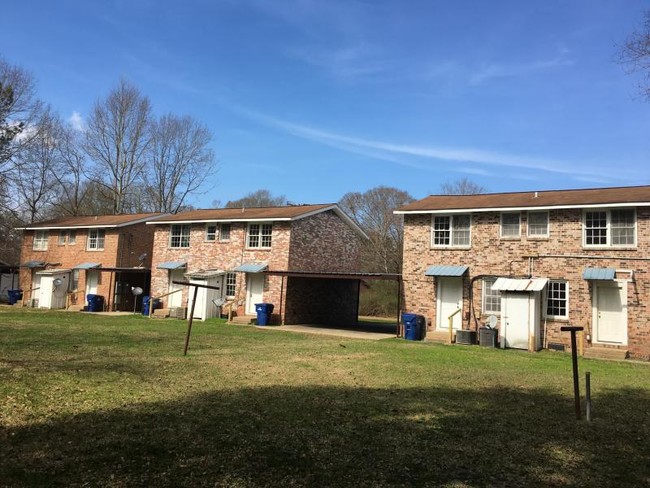 1007 Patton St in Deridder, LA - Building Photo - Building Photo