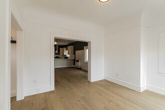 3010 Linden St in Oakland, CA - Building Photo - Building Photo