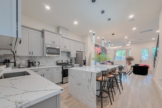 2909 Nagle St in Houston, TX - Building Photo - Building Photo