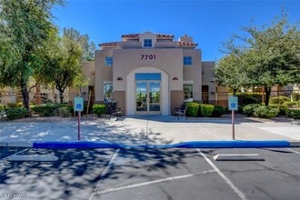 1908 High Valley Ct in Las Vegas, NV - Building Photo - Building Photo