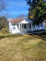 101 N Gregg St in Charlotte, NC - Building Photo