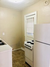 1114 W 45th St-Unit -3 in Kansas City, MO - Building Photo - Building Photo