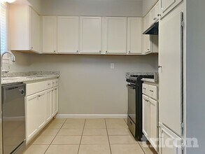 5503 Jumada Cir in Houston, TX - Foto de edificio - Building Photo