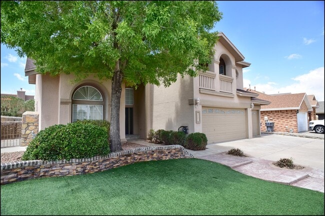 2041 Shadow Ridge Dr in El Paso, TX - Building Photo - Building Photo