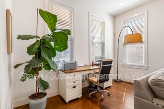 636 SW B St in Bentonville, AR - Building Photo - Building Photo