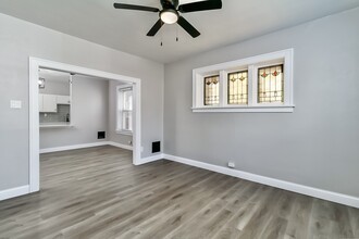 4622 Shenandoah Ave in St. Louis, MO - Building Photo - Interior Photo