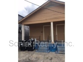 1638 Music St in New Orleans, LA - Building Photo