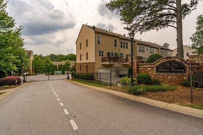 property at 2289 Limehurst Dr