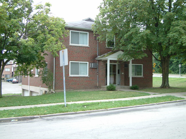 3400 Millrich Ave in Cincinnati, OH - Foto de edificio - Building Photo