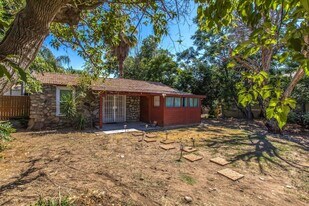 1359 Jasper Ave in Mentone, CA - Building Photo