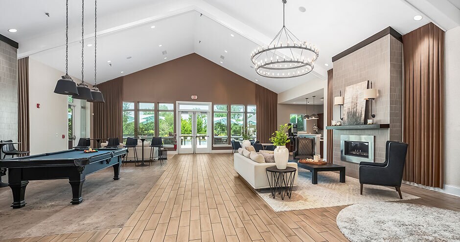 The Residences of Orland Park Crossing in Orland Park, IL - Building Photo