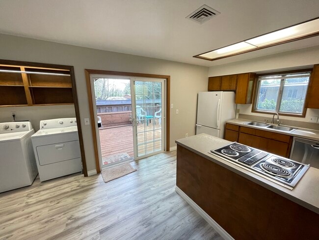 property at 97860 Chilcote Ln