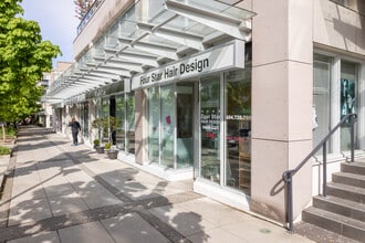 St. George in North Vancouver, BC - Building Photo - Building Photo
