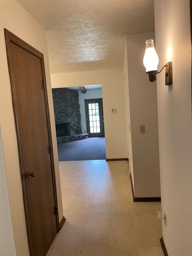 7514 Peachmont Ave NW in North Canton, OH - Building Photo - Building Photo