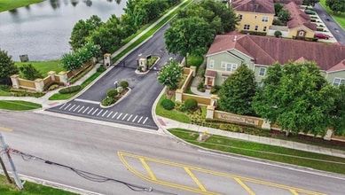 829 Belles Ferry Loop in Sanford, FL - Foto de edificio - Building Photo