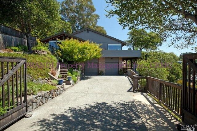 property at 360 Vista Grande