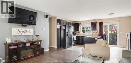 2609 Chandler Rd in Windsor, ON - Building Photo - Building Photo