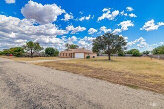 1013 Scott Ln in San Angelo, TX - Building Photo - Building Photo