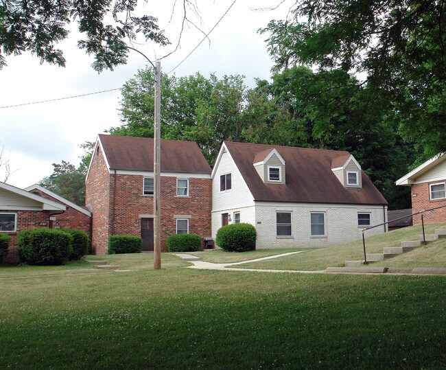 Yellow Springs Village Greene in Yellow Springs, OH - Building Photo - Building Photo