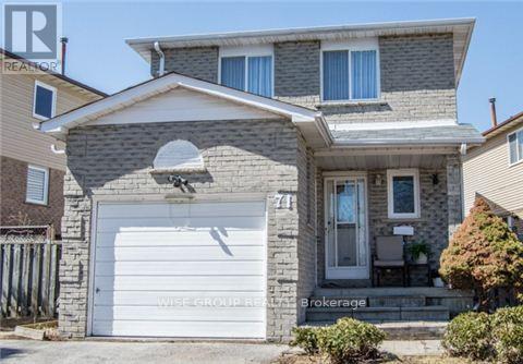 71 Greenbelt Crescent in Richmond Hill, ON - Building Photo