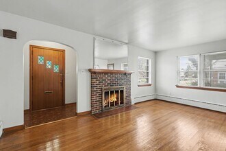 2327 Chestnut St in Camp Hill, PA - Building Photo - Building Photo