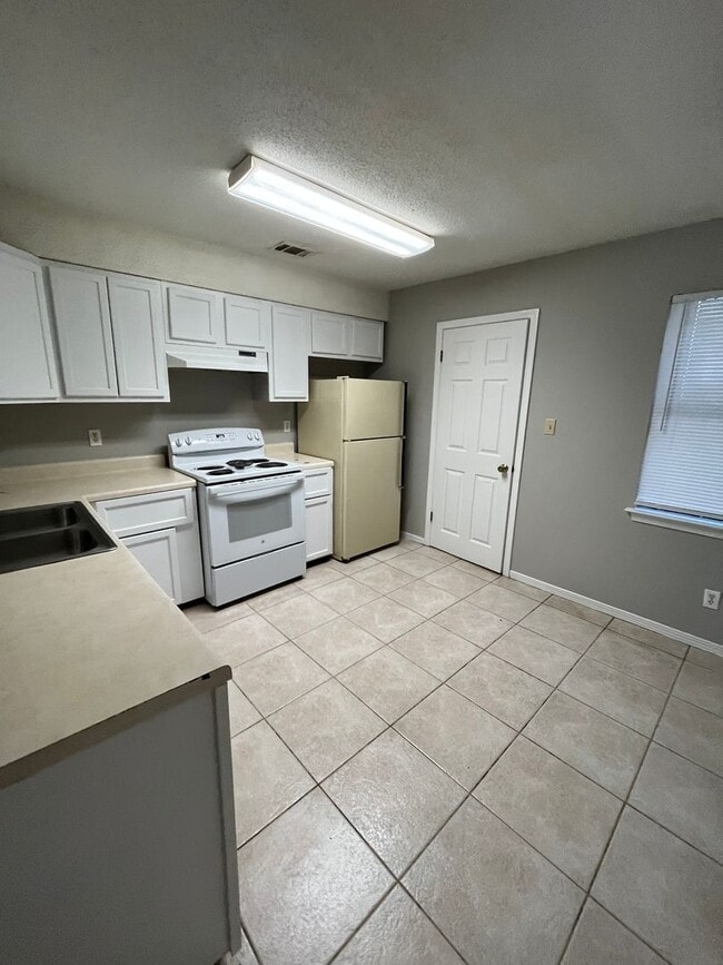 618 Gap Creek Dr in Fort Walton Beach, FL - Building Photo - Building Photo