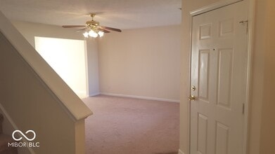 2184 Meadow Glen Blvd in Franklin, IN - Building Photo - Building Photo