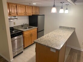 62 Boylston St in Boston, MA - Building Photo