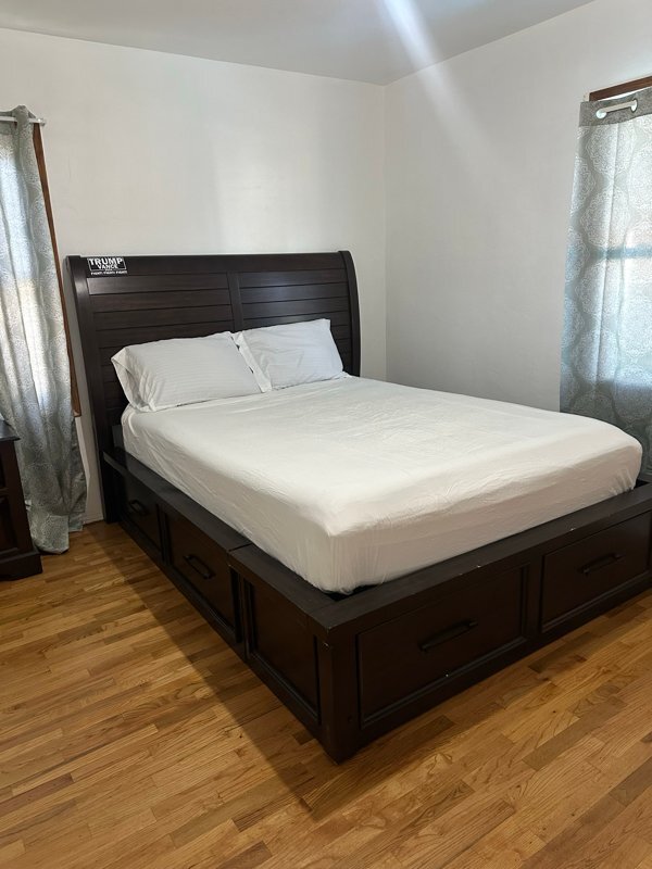 property at 527 W Washington Ave