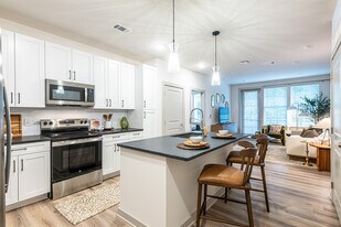 Livano Knoxville in Knoxville, TN - Building Photo