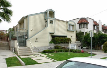 1160 Justin Ave in Glendale, CA - Building Photo - Building Photo