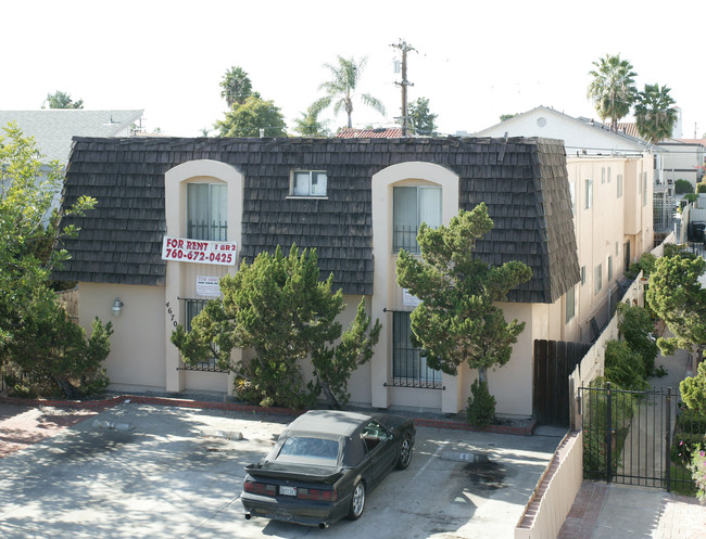 Cherokee Apartments in San Diego, CA - Building Photo - Building Photo