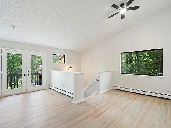 38 Meadowlark Ln in Woodridge, NY - Building Photo - Building Photo