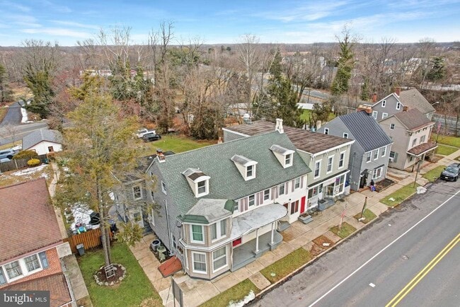 24369 W Main St in Columbus, NJ - Building Photo - Building Photo