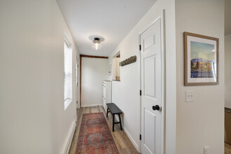 10 Barrett St, Unit Central Bend Flats F in Burlington, VT - Foto de edificio - Building Photo