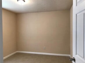 1306 Wildgrove Dr in Pasadena, TX - Building Photo - Building Photo