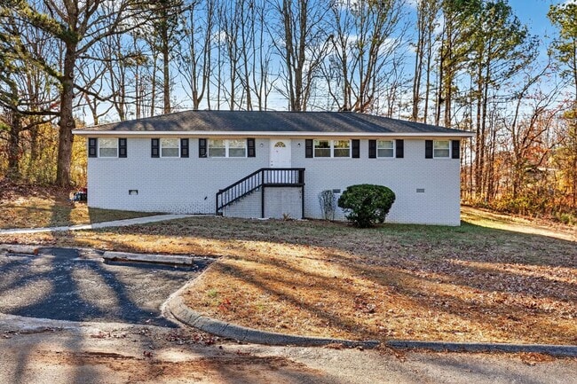 property at 7 Roper Dr