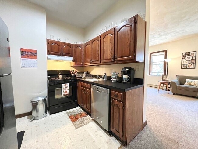 87 Main St, Unit #1 in Boston, MA - Foto de edificio - Building Photo
