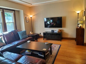 3263 S Springfield Ave, Unit 3263 in Milwaukee, WI - Building Photo - Building Photo