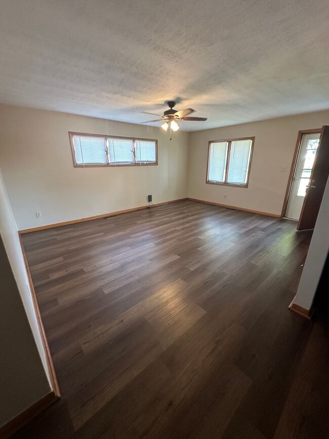 2812 25th St in Great Bend, KS - Building Photo - Building Photo