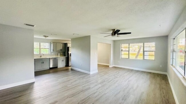 101 Ellison Ave in New Smyrna Beach, FL - Building Photo - Building Photo