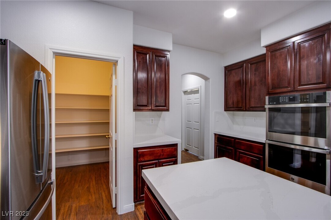 9213 Grand Gate St in Las Vegas, NV - Building Photo