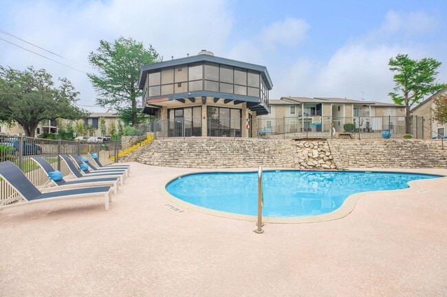 Pearl Park Apartments