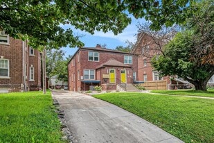 116 N 32nd Ave in Omaha, NE - Building Photo