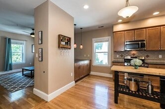 101 Fellsway W, Unit 2 in Medford, MA - Building Photo - Building Photo